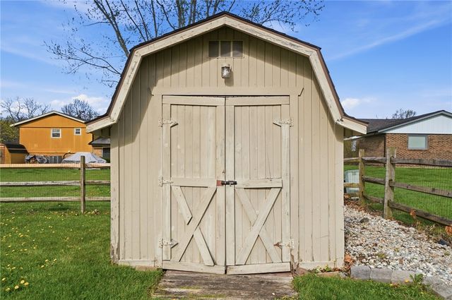 7521 Glenhurst Drive, Vandalia, OH 45414