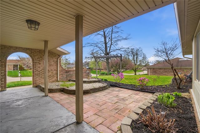 7521 Glenhurst Drive, Vandalia, OH 45414