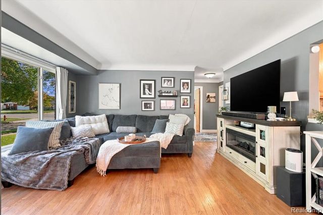 1618 Englewood Avenue, Royal Oak, MI 48073