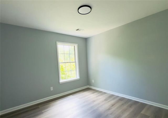 552 Glen Level Circle, Sugar Hill, GA 30518