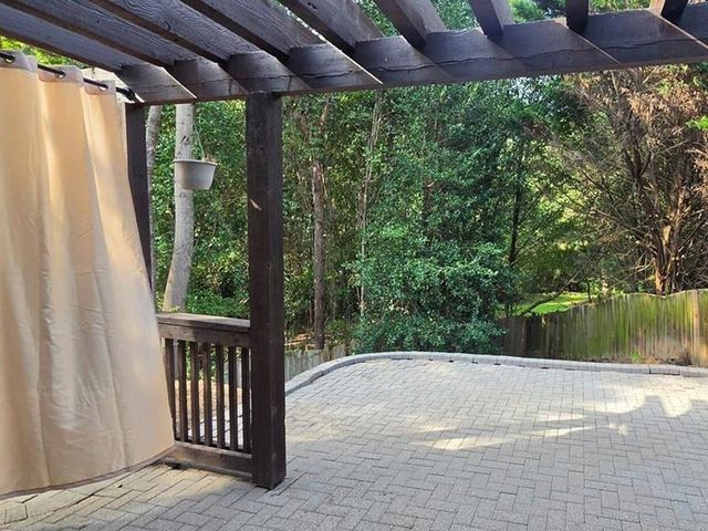 552 Glen Level Circle, Sugar Hill, GA 30518