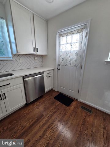6607 HANSFORD ST, District Heights, MD 20747