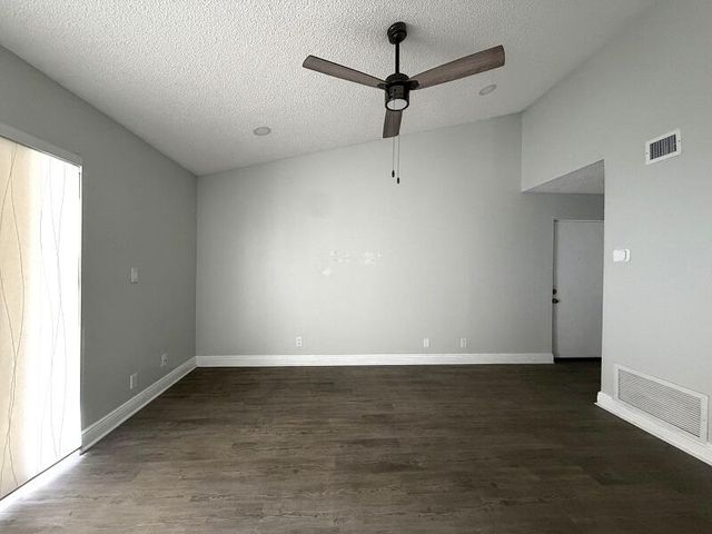 5612 ROCK ISLAND Road 172, Tamarac, FL 33319