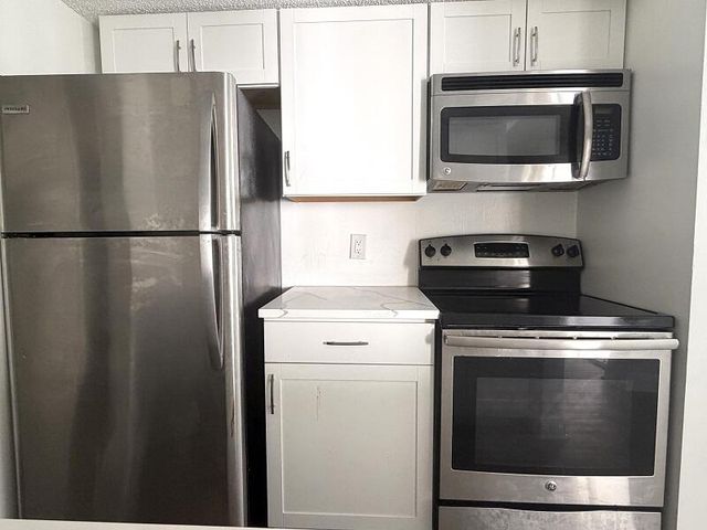 5612 ROCK ISLAND Road 172, Tamarac, FL 33319