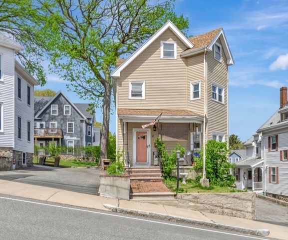 11-13 Horace St, Malden, MA 02148