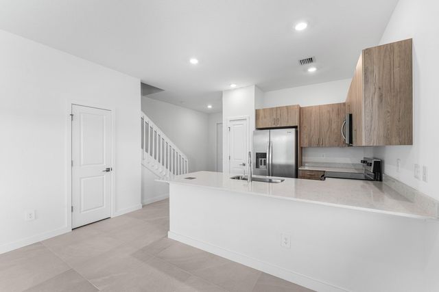 157 LAKESIDE LANDING Court, Royal Palm Beach, FL 33411