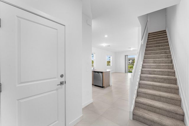 157 LAKESIDE LANDING Court, Royal Palm Beach, FL 33411