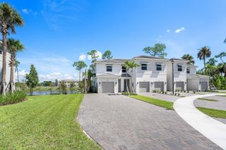 157 LAKESIDE LANDING Court, Royal Palm Beach, FL 33411