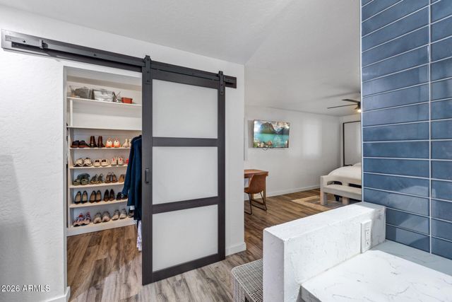 5977 E THOMAS Road, Scottsdale, AZ 85251