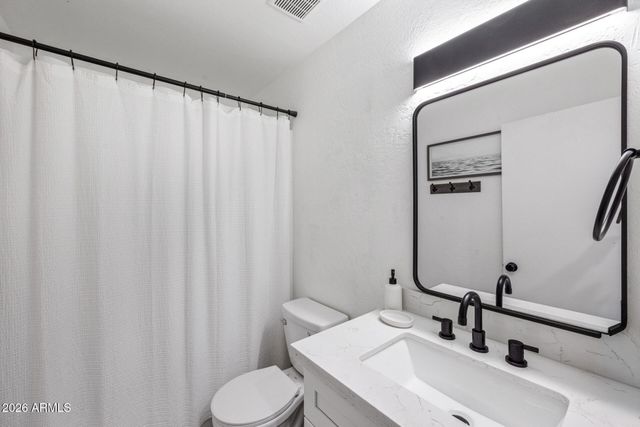 5977 E THOMAS Road, Scottsdale, AZ 85251