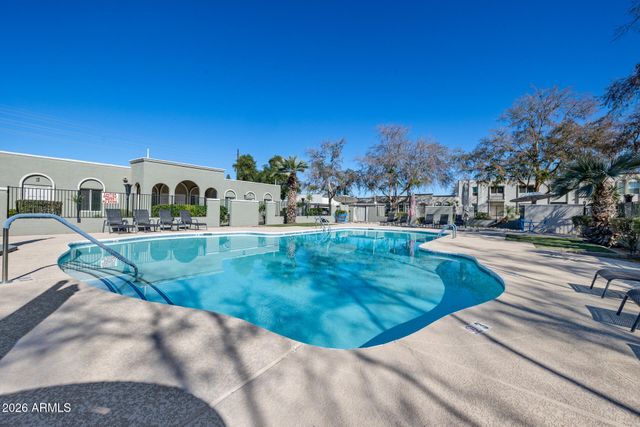 5977 E THOMAS Road, Scottsdale, AZ 85251