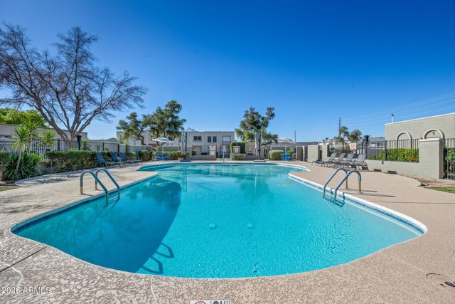 5977 E THOMAS Road, Scottsdale, AZ 85251