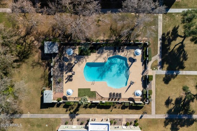 5977 E THOMAS Road, Scottsdale, AZ 85251