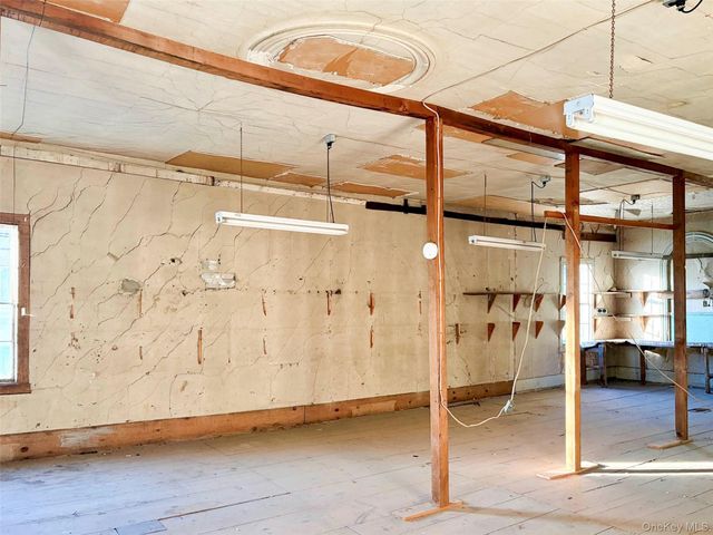 7077 Route 209, Kerhonkson, NY 12446