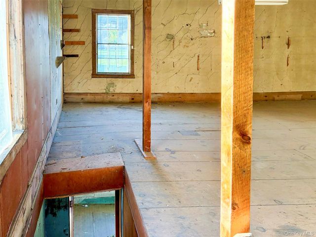 7077 Route 209, Kerhonkson, NY 12446