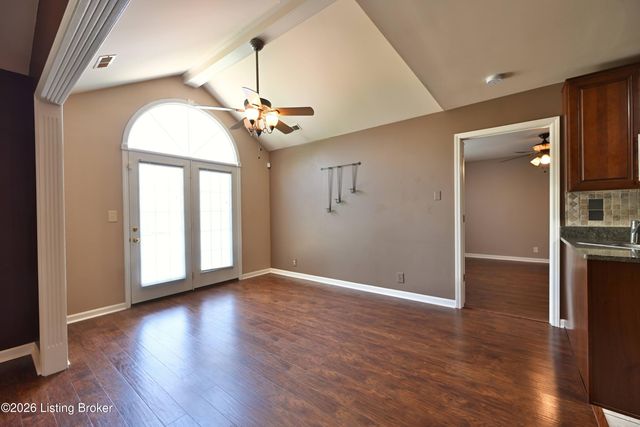 7804 Fern Gardens Way, Louisville, KY 40291