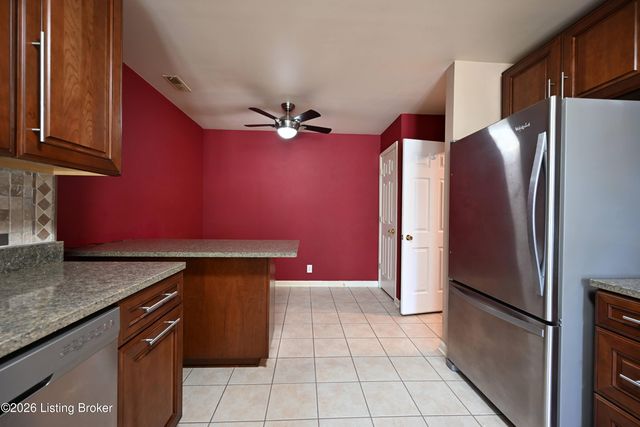 7804 Fern Gardens Way, Louisville, KY 40291