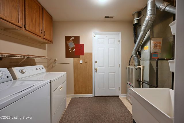 7804 Fern Gardens Way, Louisville, KY 40291