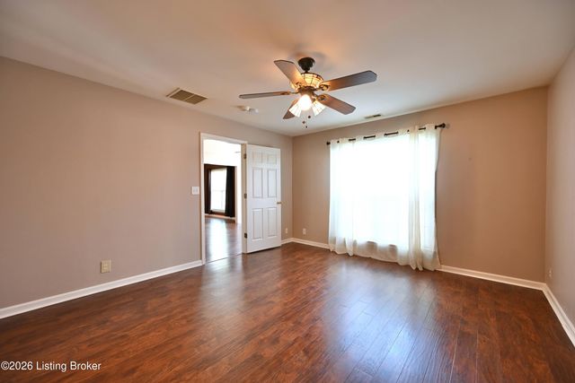 7804 Fern Gardens Way, Louisville, KY 40291