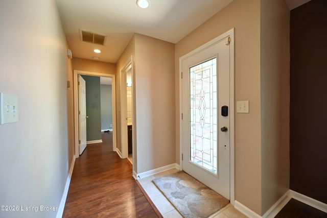 7804 Fern Gardens Way, Louisville, KY 40291
