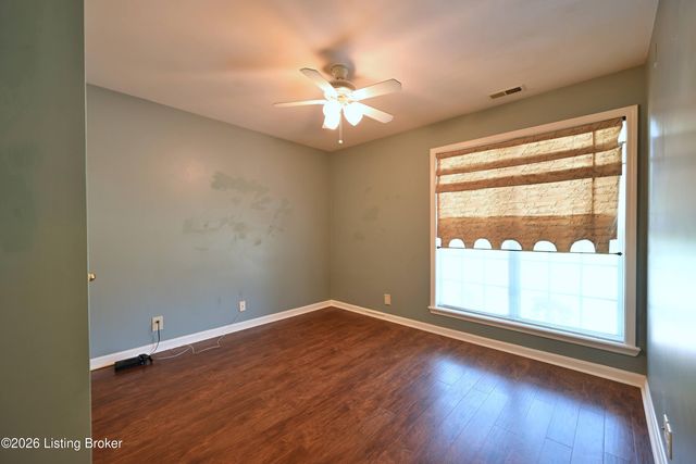 7804 Fern Gardens Way, Louisville, KY 40291