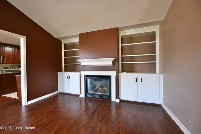 7804 Fern Gardens Way, Louisville, KY 40291