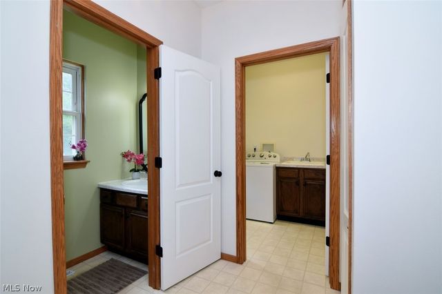 6967 Auburn Ridge Drive, Concord Twp, OH 44077
