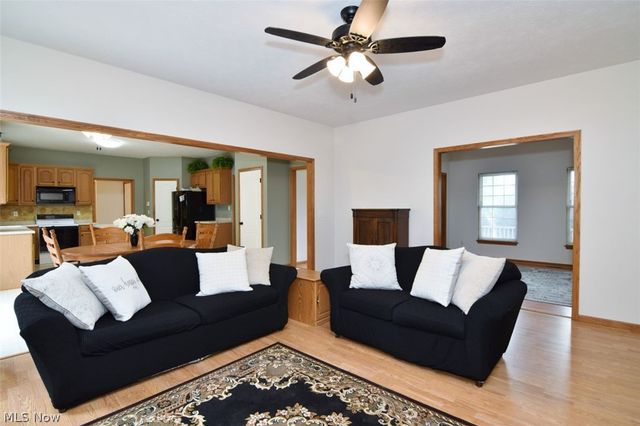 6967 Auburn Ridge Drive, Concord Twp, OH 44077