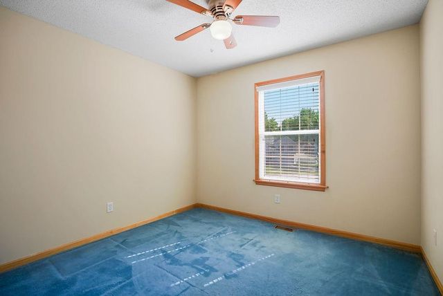 11805 E 213th Court, Peculiar, MO 64078