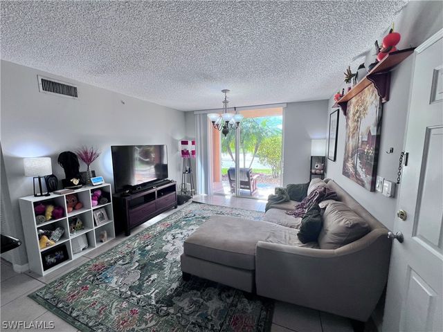 1240 Wildwood Lakes BLVD N 101, Naples, FL 34104