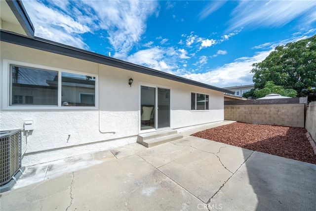 595 W 13th Street, San Pedro, CA 90731