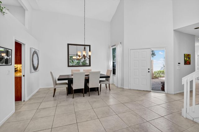 6657 NW 25th Way, Boca Raton, FL 33496