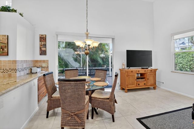 6657 NW 25th Way, Boca Raton, FL 33496