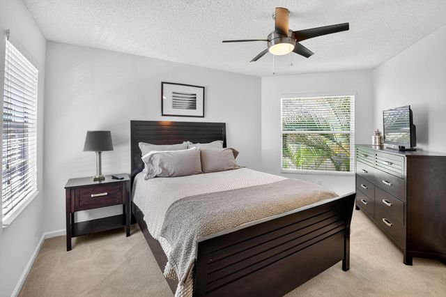 6657 NW 25th Way, Boca Raton, FL 33496