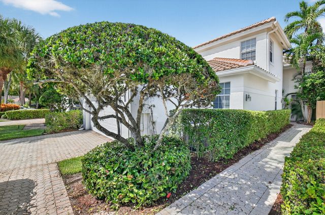 6657 NW 25th Way, Boca Raton, FL 33496