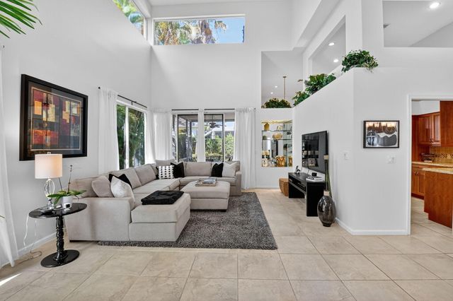 6657 NW 25th Way, Boca Raton, FL 33496