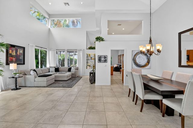 6657 NW 25th Way, Boca Raton, FL 33496