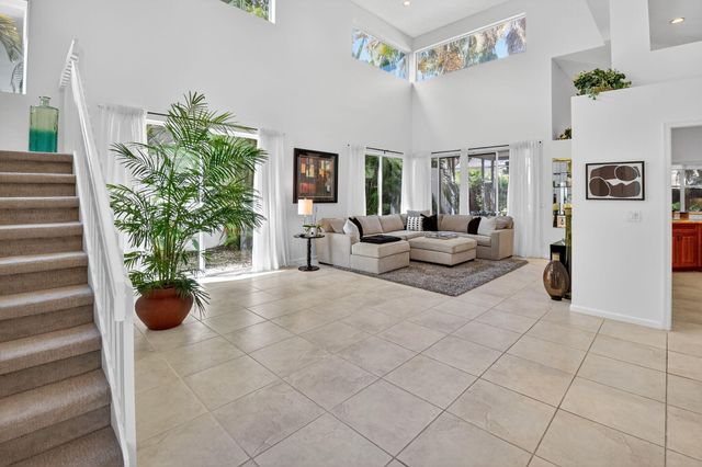 6657 NW 25th Way, Boca Raton, FL 33496