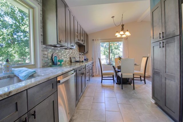 42608 Hanford Road, Canton, MI 48187
