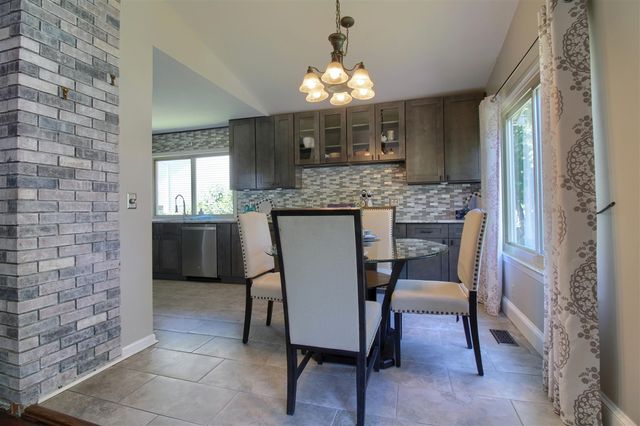 42608 Hanford Road, Canton, MI 48187