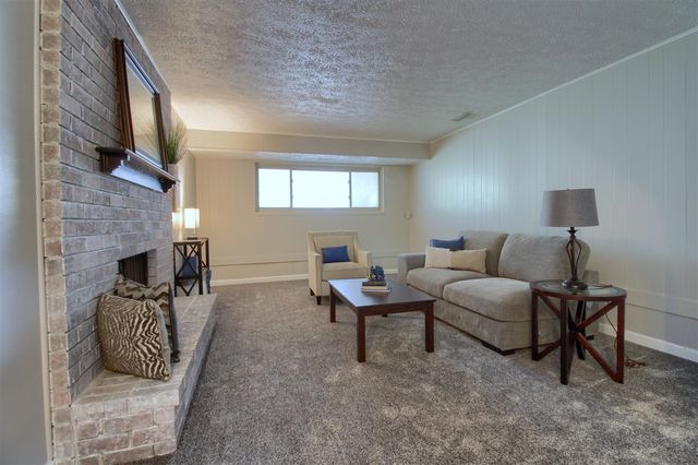 42608 Hanford Road, Canton, MI 48187