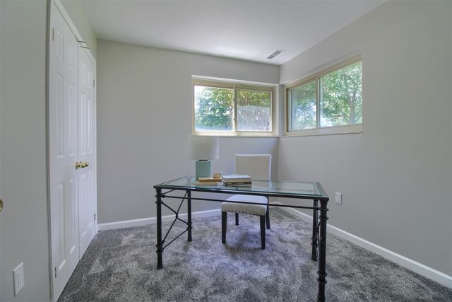 42608 Hanford Road, Canton, MI 48187