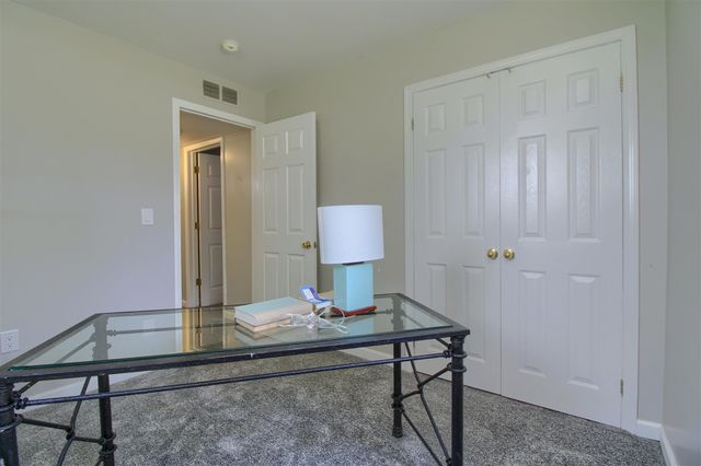 42608 Hanford Road, Canton, MI 48187