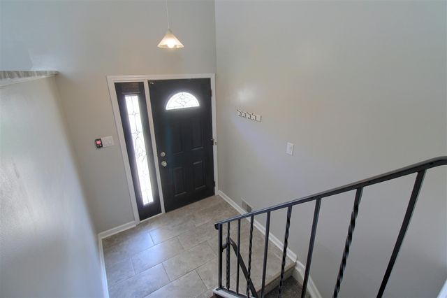 42608 Hanford Road, Canton, MI 48187