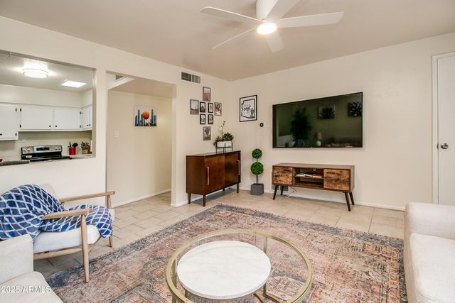 3511 E Montecito Avenue Apt 3, Phoenix, AZ 85018