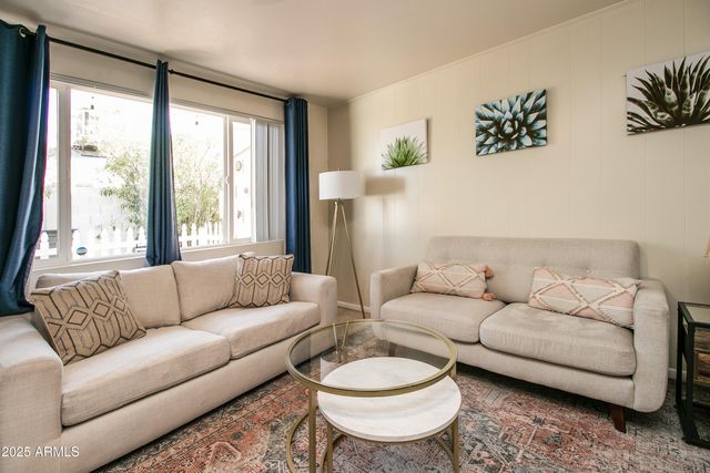 3511 E Montecito Avenue Apt 3, Phoenix, AZ 85018