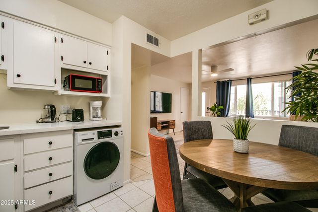 3511 E Montecito Avenue Apt 3, Phoenix, AZ 85018