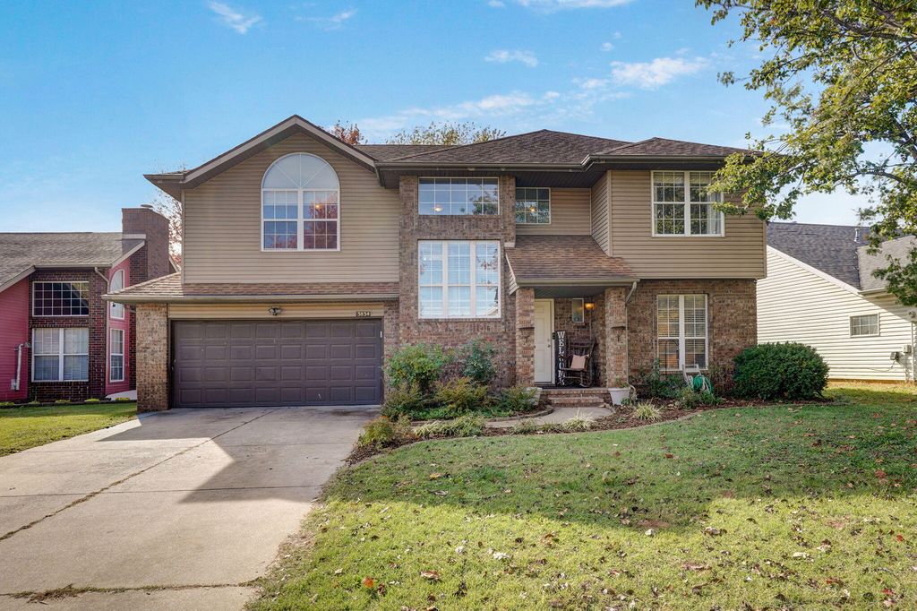 3834 W Monroe Street, Springfield, MO 65802