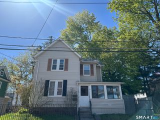 31 Burr Avenue, Middletown, CT 06457