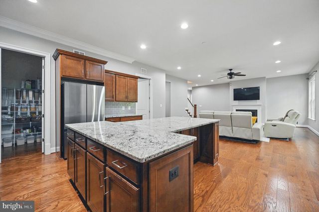 41921 PADDOCK GATE PL, Ashburn, VA 20148